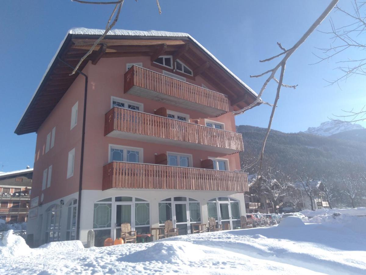 Hotel Garni Al Nardis Carisolo Kültér fotó