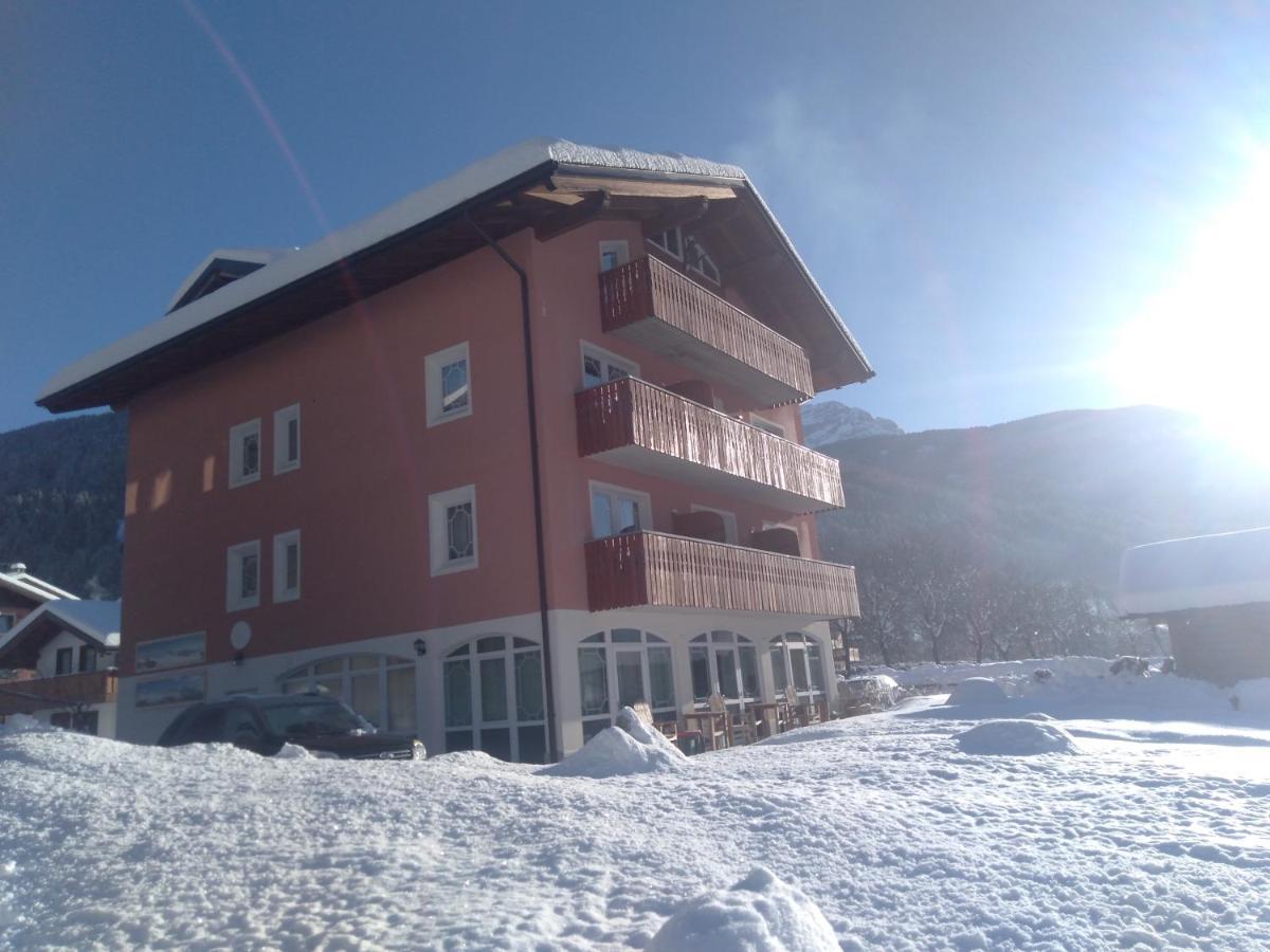 Hotel Garni Al Nardis Carisolo Kültér fotó
