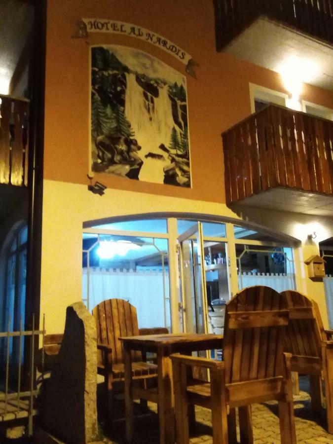 Hotel Garni Al Nardis Carisolo Kültér fotó